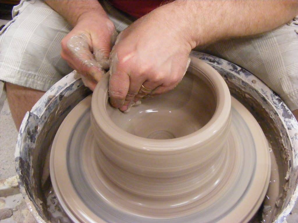 how-to-make-a-pottery-wheel-the-ceramic-school